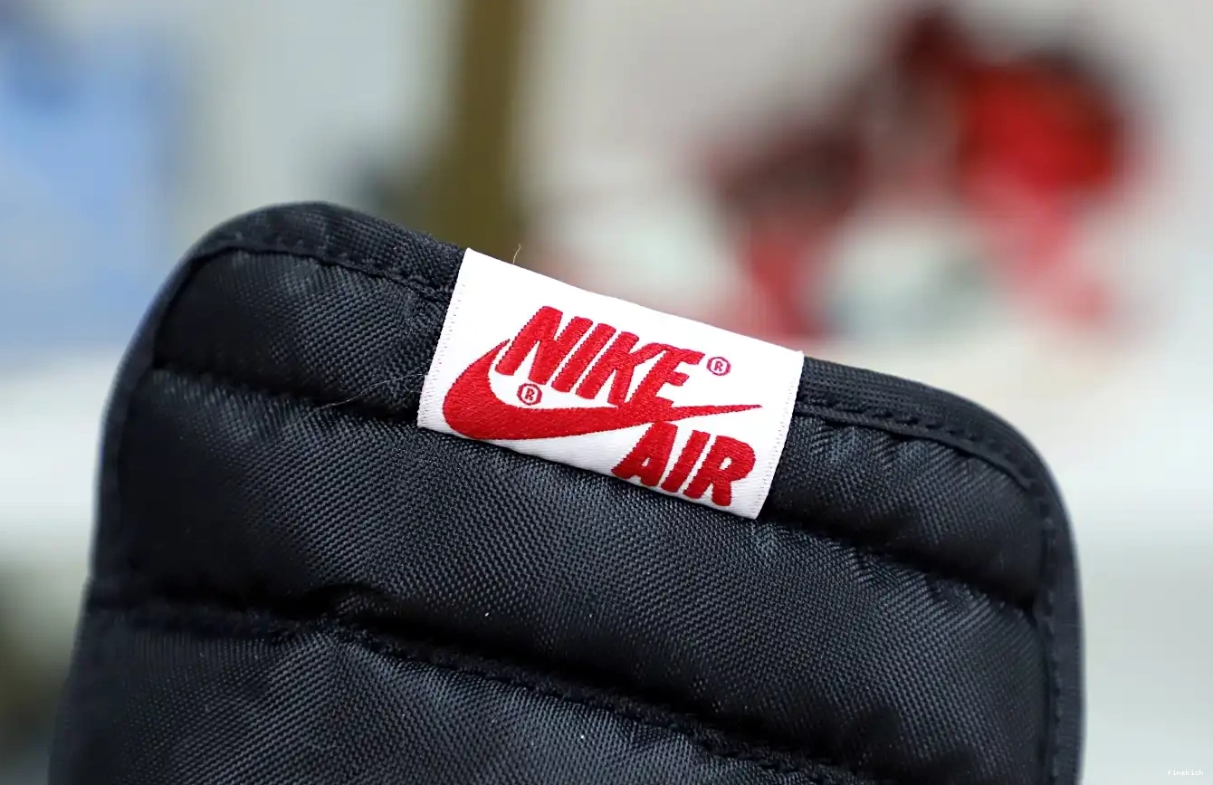 1 AIR OG JORDAN 'FEARLESS' RETRO HIGH 0520